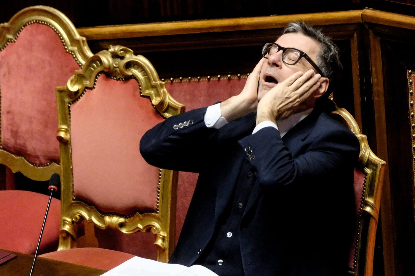 Il carbone sotto l’albero per Salvini e le norme saltate all’ultimo: le curiosità della Manovra