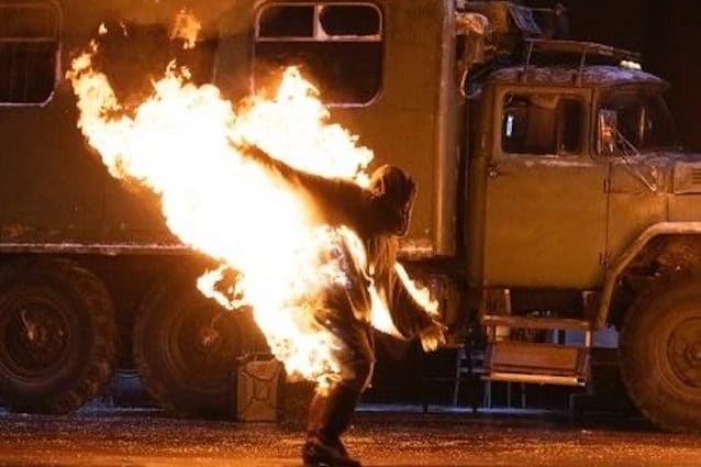 Beatrice del Bo in fiamme sul palco della Scala