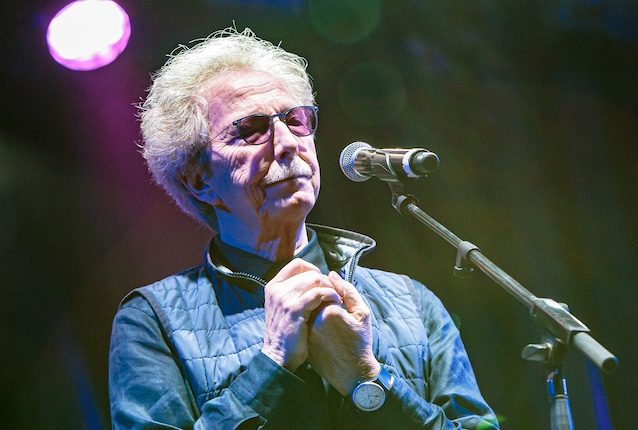 Come sta Fabio Concato, il cantante aggiorna i fan sulla malattia: "Farò di tutto per tornare in tour"