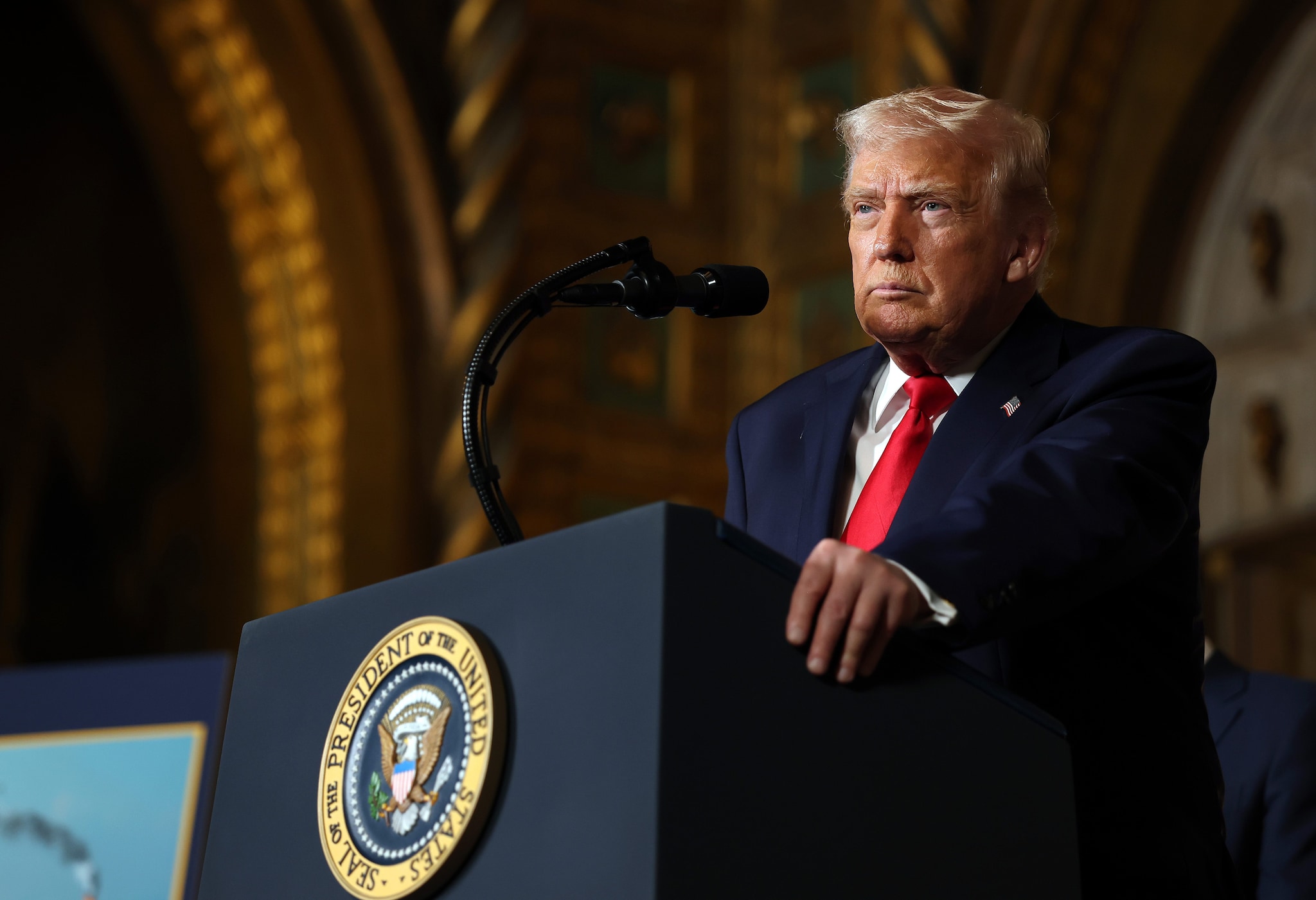 Trump ordina attacchi aerei in Nigeria: "Difendiamo i cristiani perseguitati dall'ISIS"