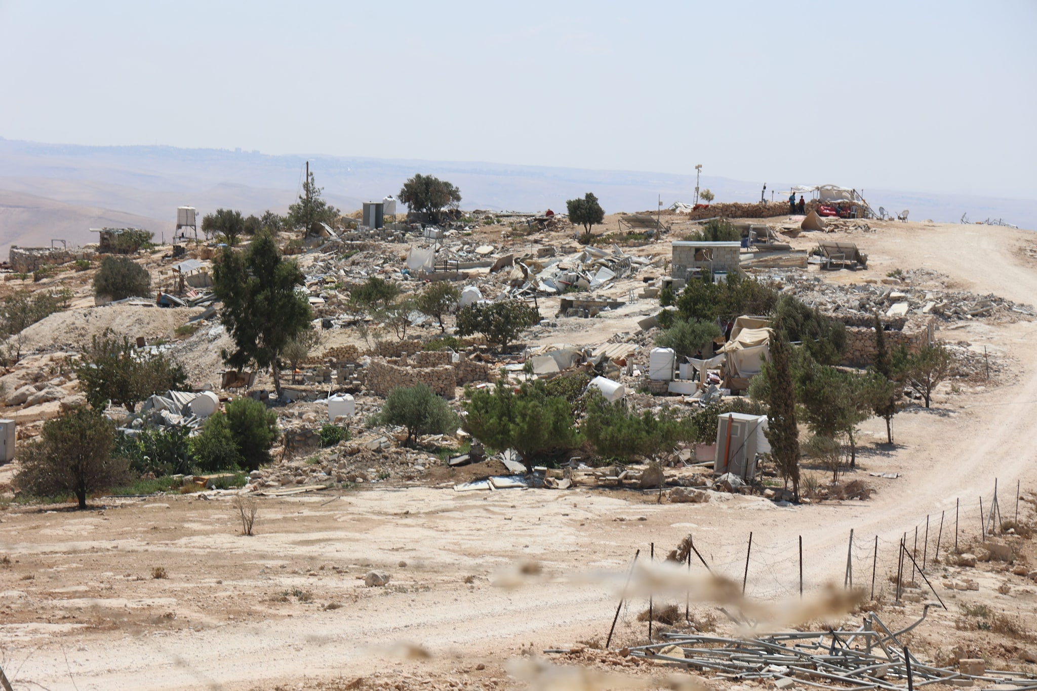 Il villaggio di Khallet at Daba completamente distrutto