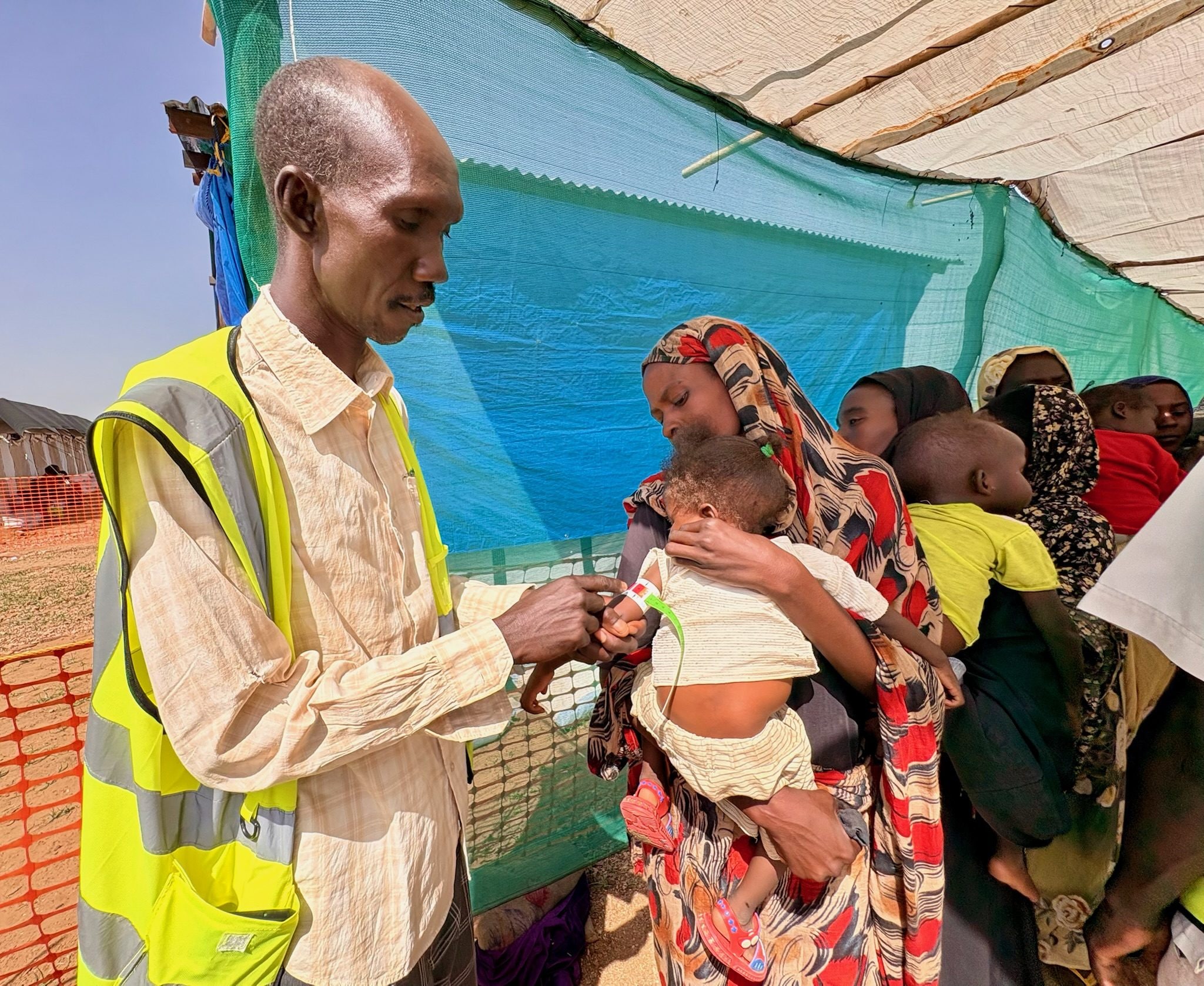 "Persone costrette a sfamarsi con cibo per animali". L'allarme dal Sudan del responsabile MSF
