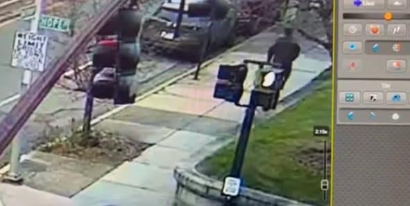 USA, sparatoria alla Brown University: morti 2 studenti, 9 i feriti. Il killer in fuga: diffuso video del sospetto