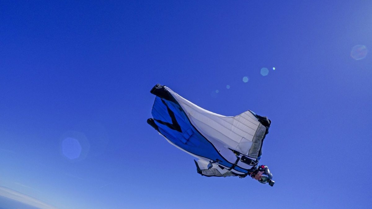 A novembre un base jumper finlandese di 35 anni si è lanciato dalle cime della Busazza in Veneto, e da allora di lui si sono perse le tracce