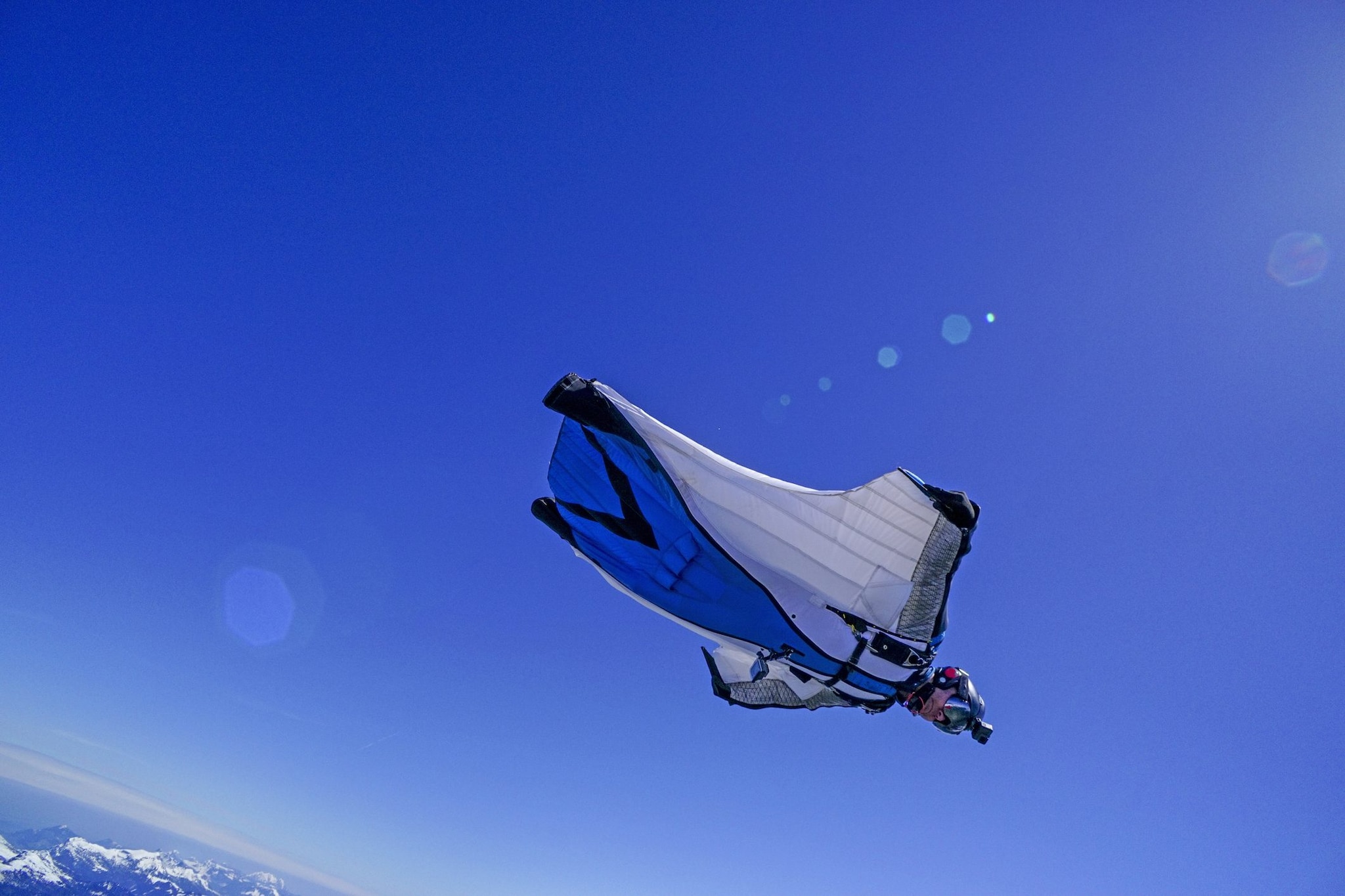 Base jumper finlandese disperso da un mese in Veneto: "È la prima volta, localizzato il cellulare ma nessuna traccia"