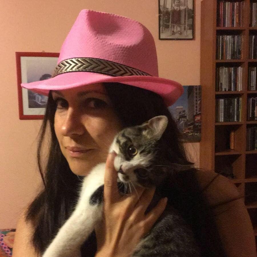 Chi era Denise Ruggeri, la turista 47enne morta durante una crociera sul Nilo: lo scontro tra navi e la caduta