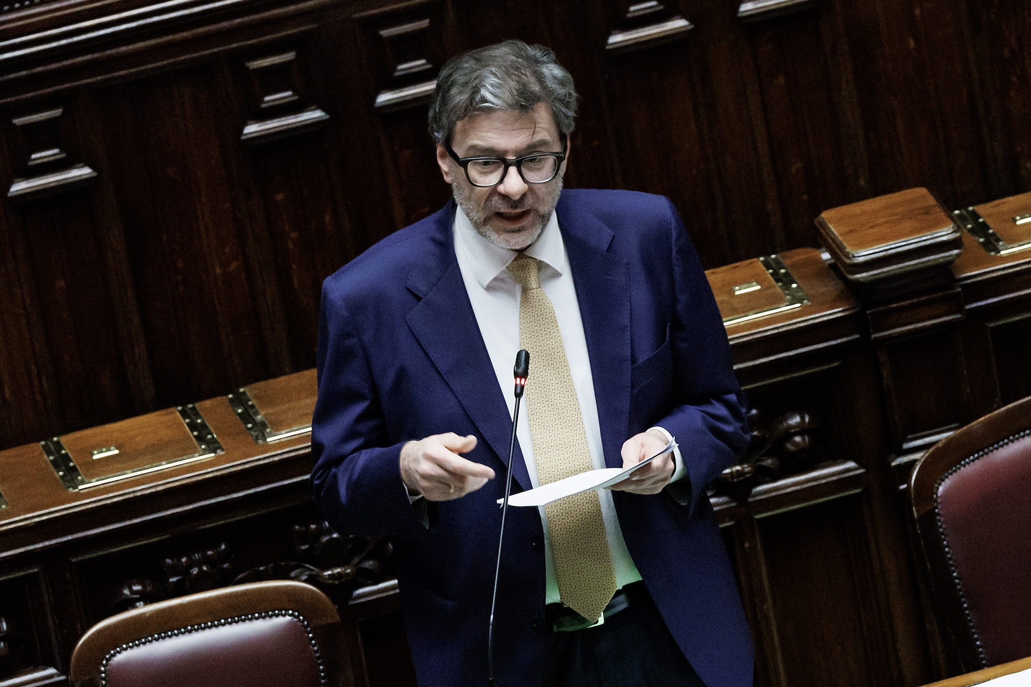 La versione di Giorgetti sul caso Mps-Mediobanca: "Il governo ha agito in modo trasparente"