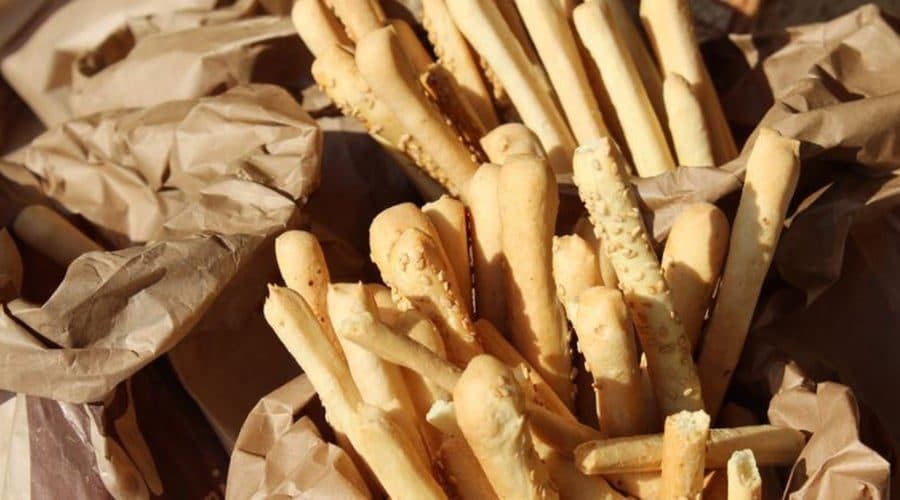 Si ribalta il muletto: Morto Michele Penna, era il 're' dei grissini. La tragedia nell'Astigiano