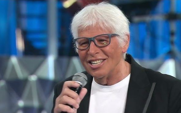 È morto Sandro Giacobbe, il cantante aveva 75 anni e lottava contro un tumore alla prostata