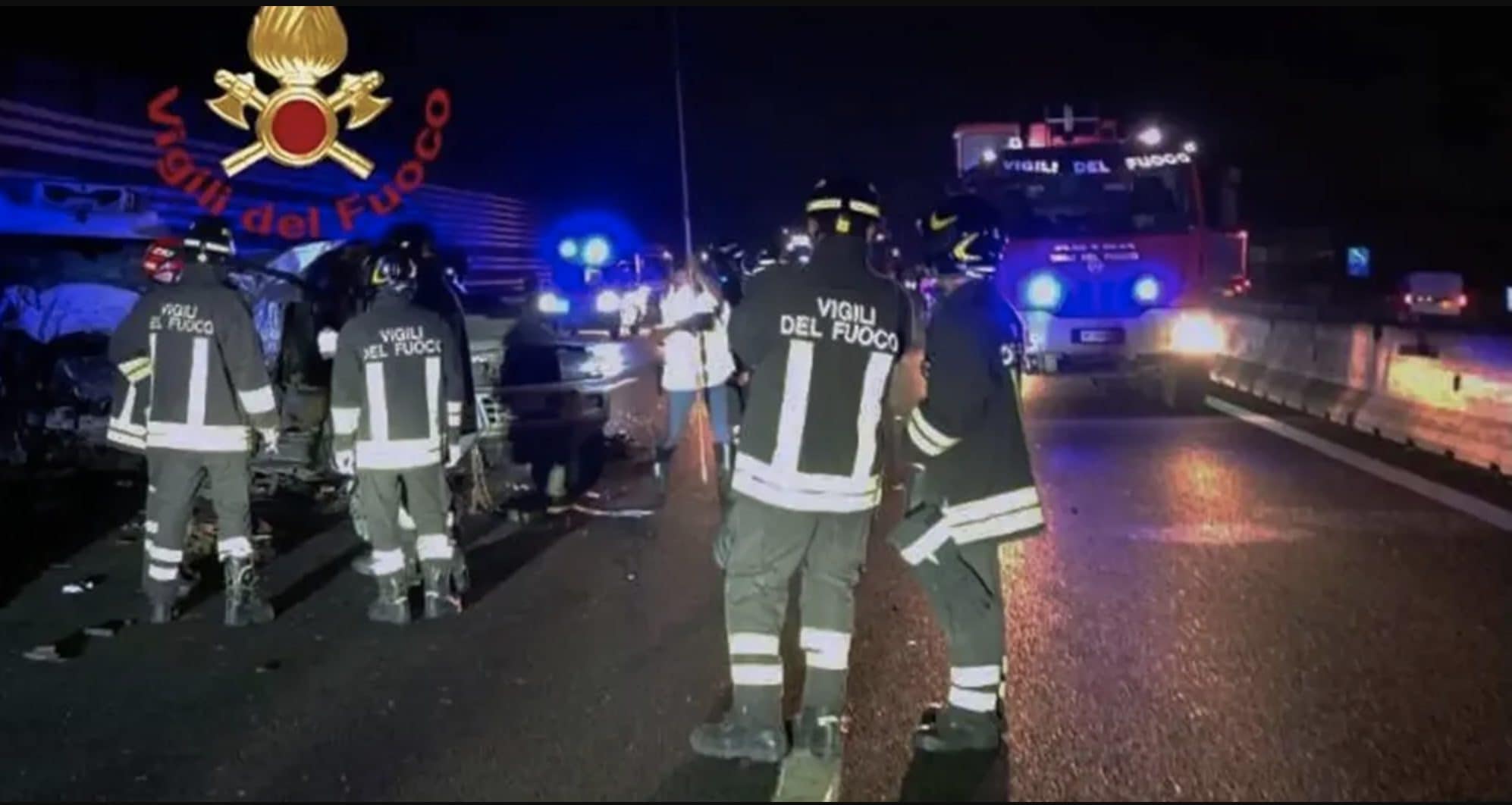 Maxi incidente sulla A26 a Genova tra un bus, un camion e 3 vetture: un morto e 20 feriti
