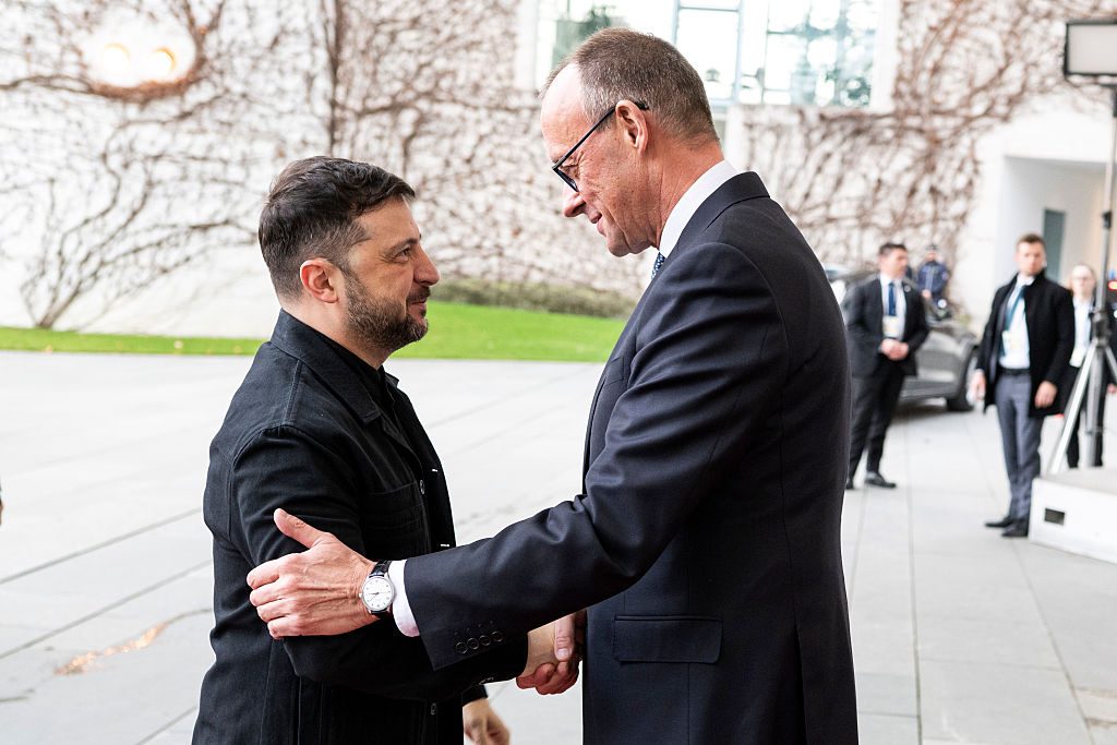 Guerra Ucraina-Russia, oggi a Berlino i leader europei e i vertici dell'Ue e della Nato. Witkoff a Zelensky: "Fatto progressi": news in diretta