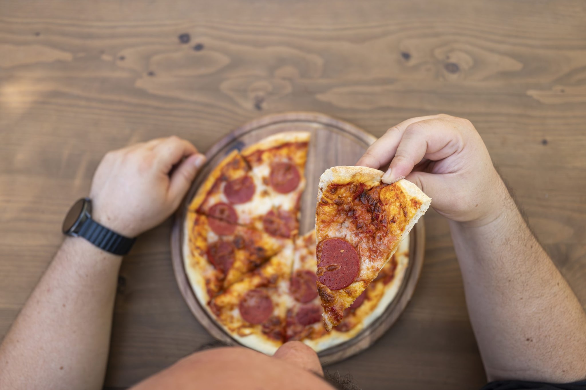 Boccone va di traverso e lo soffoca, Giuseppe muore in pizzeria mentre festeggia con i familiari