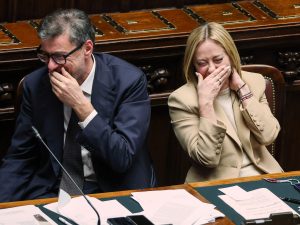 meloni-giorgetti-camera-manovra-7-1-300x225.jpg