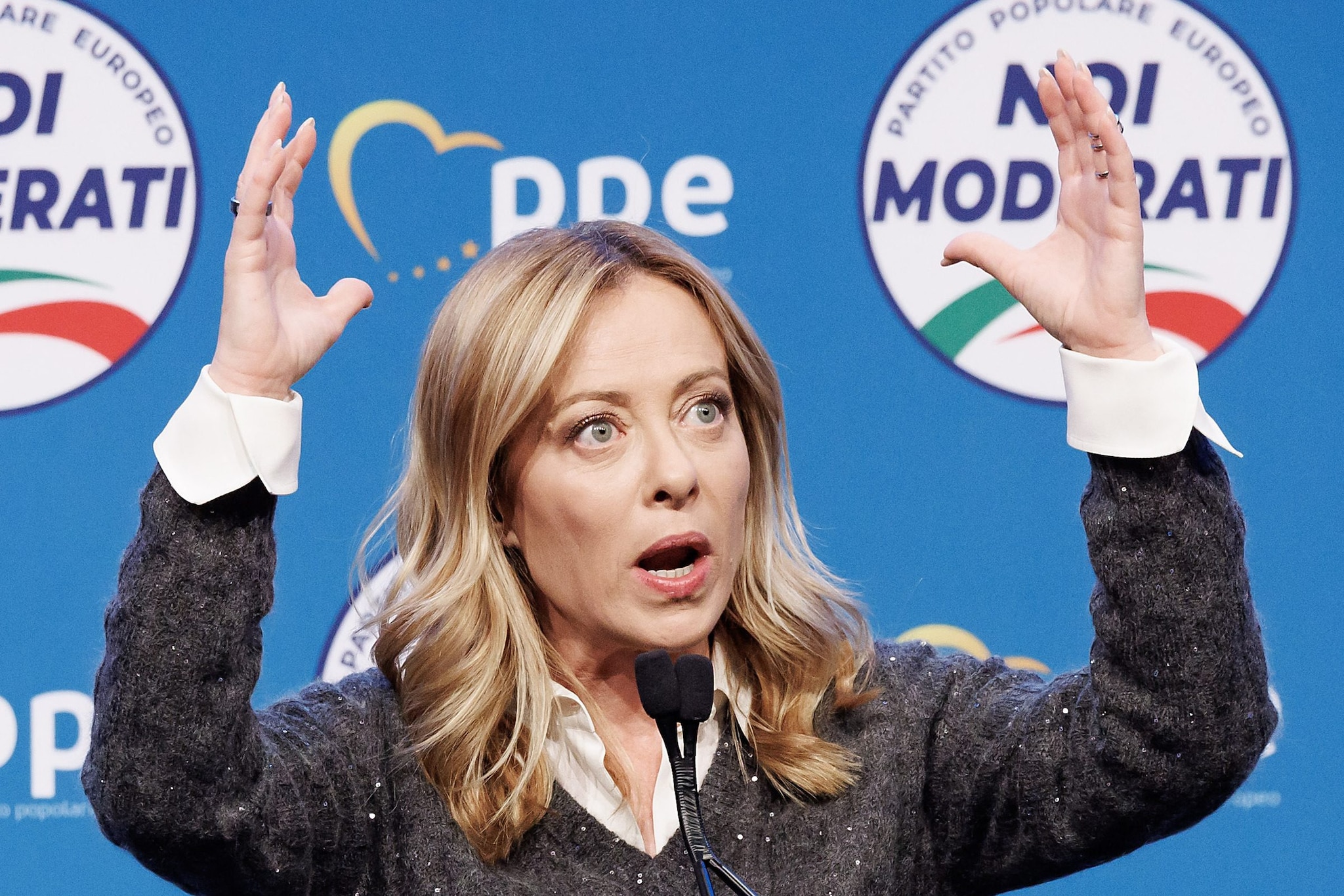 Perché Meloni ha bisogno di farci sapere che non berrà alcol fino a Natale