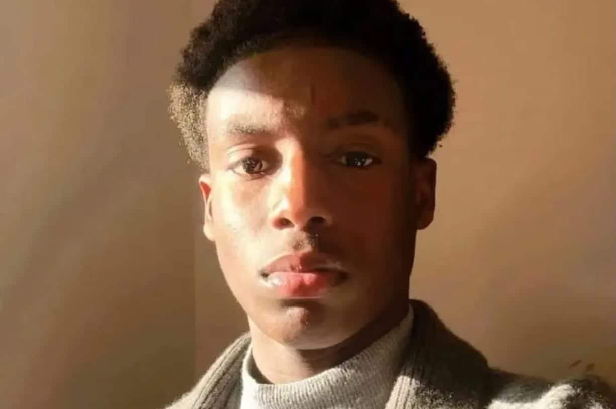 Chi era Paul Nana Ampong, il calciatore morto a 15 anni mentre giocava una partita con gli amici