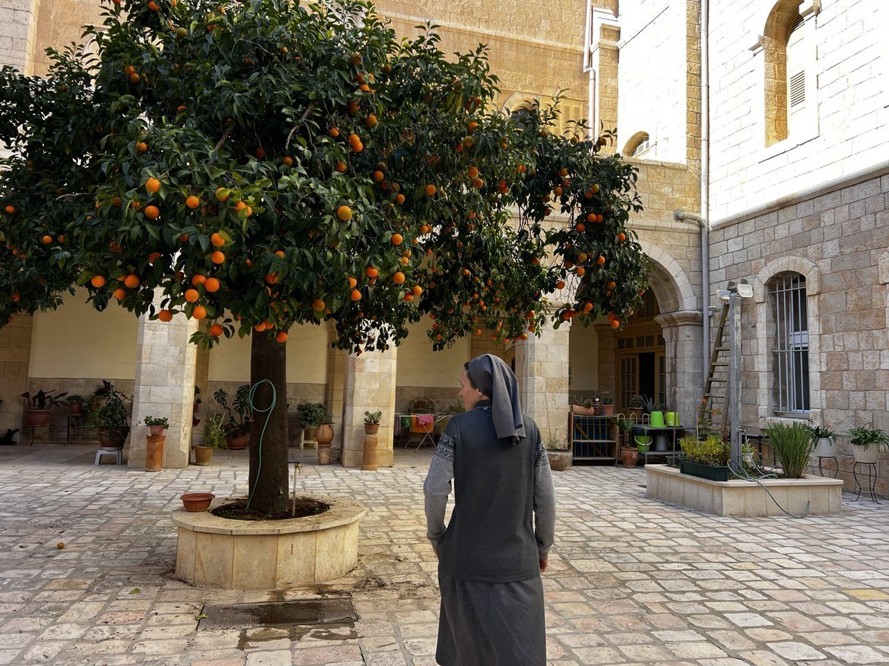 Suor Valentina Sala nel convento di San Joseph a Gerusalemme ovest. Foto di Lidia Ginestra Giuffrida