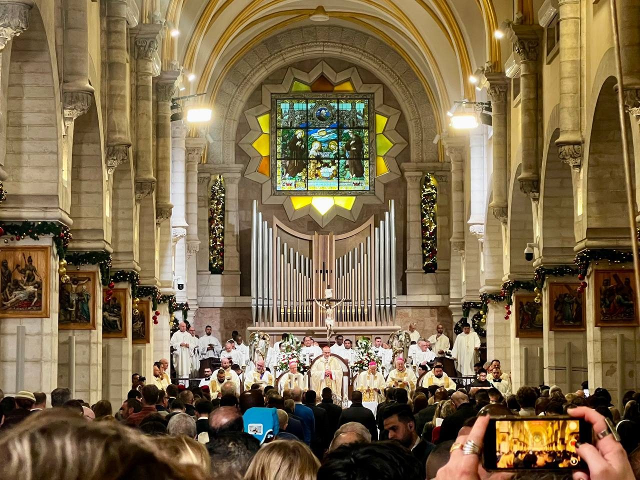 Natale in Palestina: "Ci sentiamo liberi per una volta, ma l'occupazione non è finita"