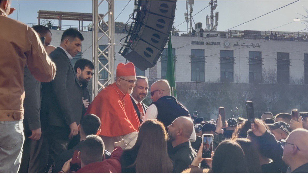 Il Cardinale Pierbattista Pizzaballa ieri a Betlemme.