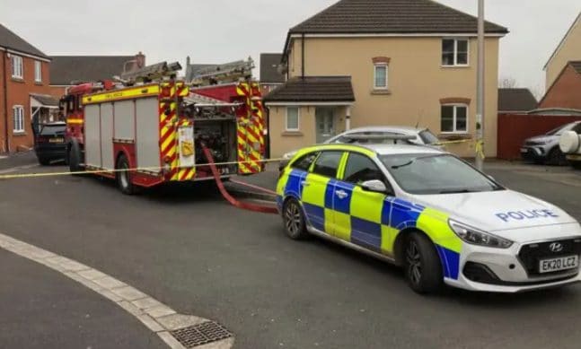 Bimba uccisa a coltellate in casa: Aria aveva solo 9 anni, arrestato sospetto adolescente in UK