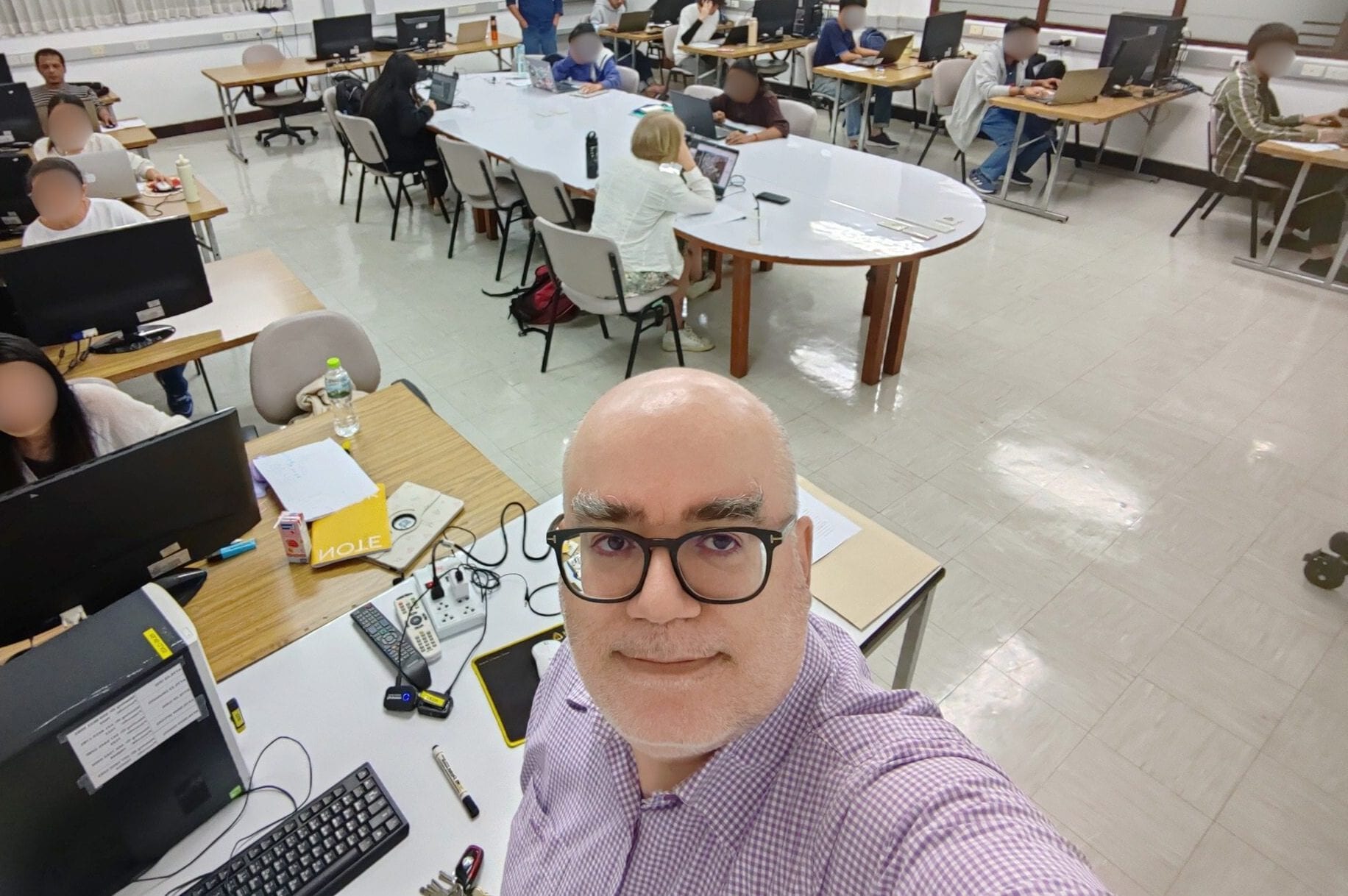 "Sono sardo doc ma non per le compagnie aeree: tornare a Natale da Roma mi costa quasi quanto il volo dall’Asia”