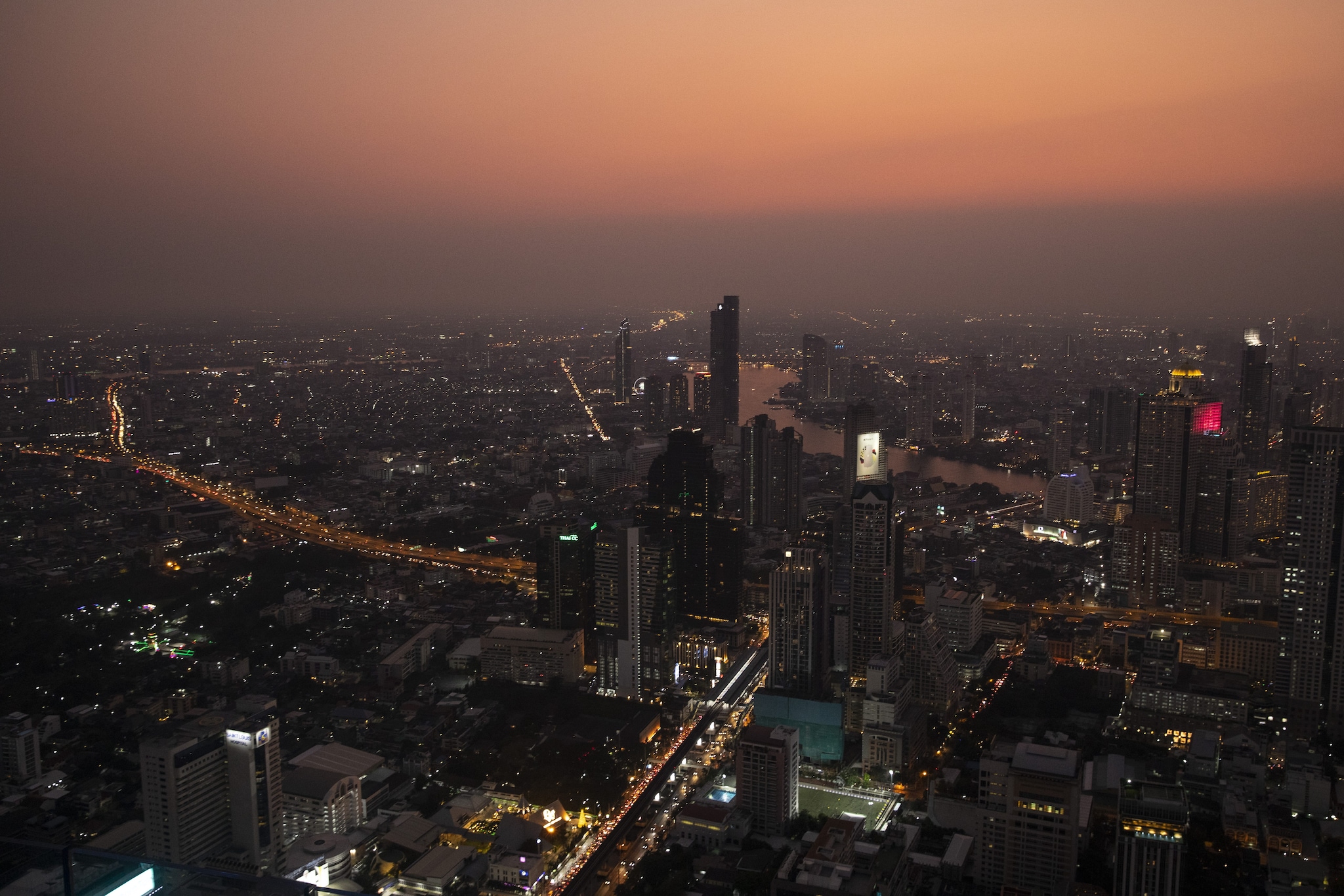 Mistero sulla morte di Ivan Fantasia: il 37enne trovato in una stanza d’albergo in Thailandia