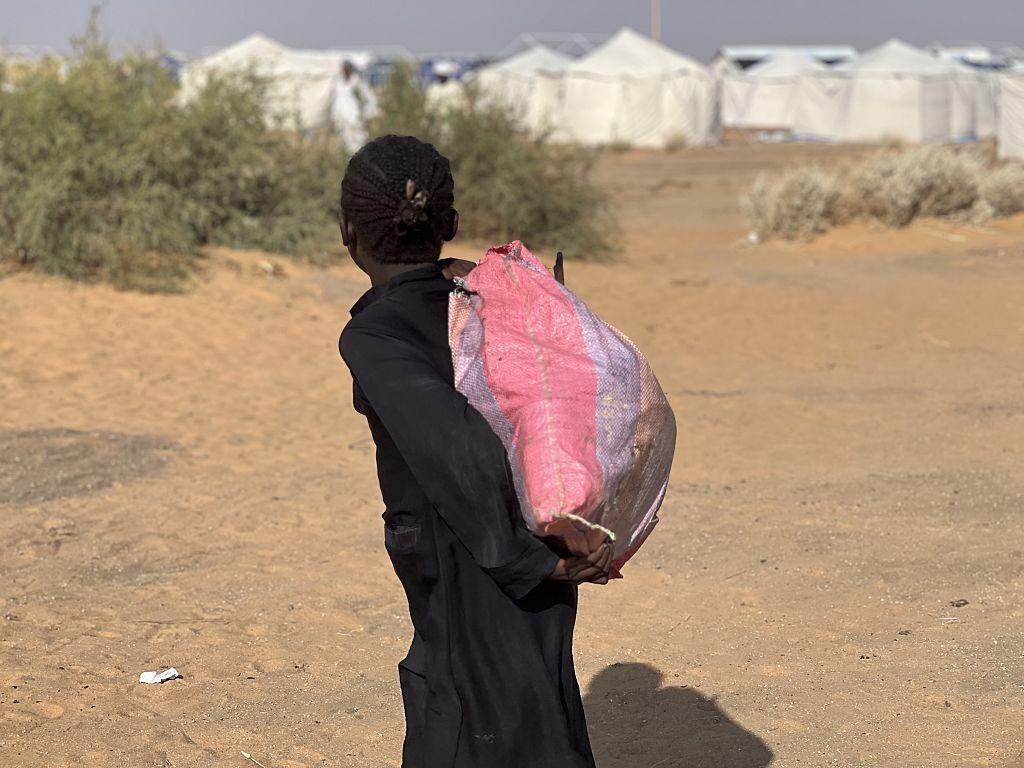 Guerra civile in Sudan, raid contro un asilo nido uccide 50 persone: "33 di loro sono bambini"