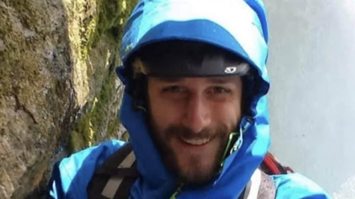 Alex Jeffrey Pretti, 37 anni