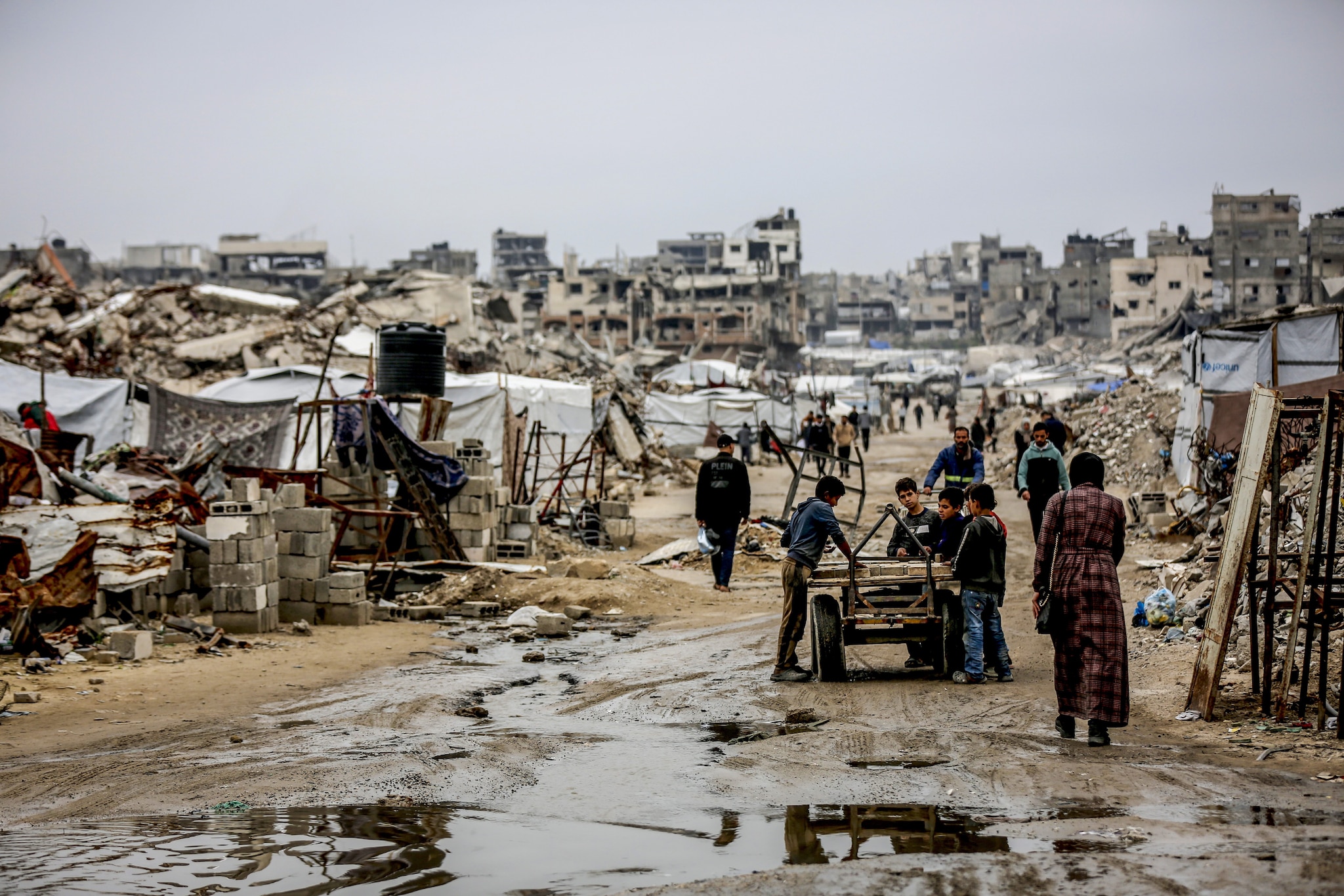Due bambini palestinesi uccisi dalle IDF a Gaza: stavano raccogliendo legna per scaldarsi