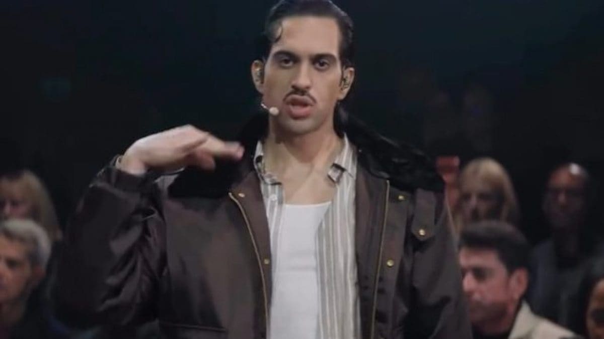 Mahmood canta l’inedito durante la sfilata di Willy Chavarria