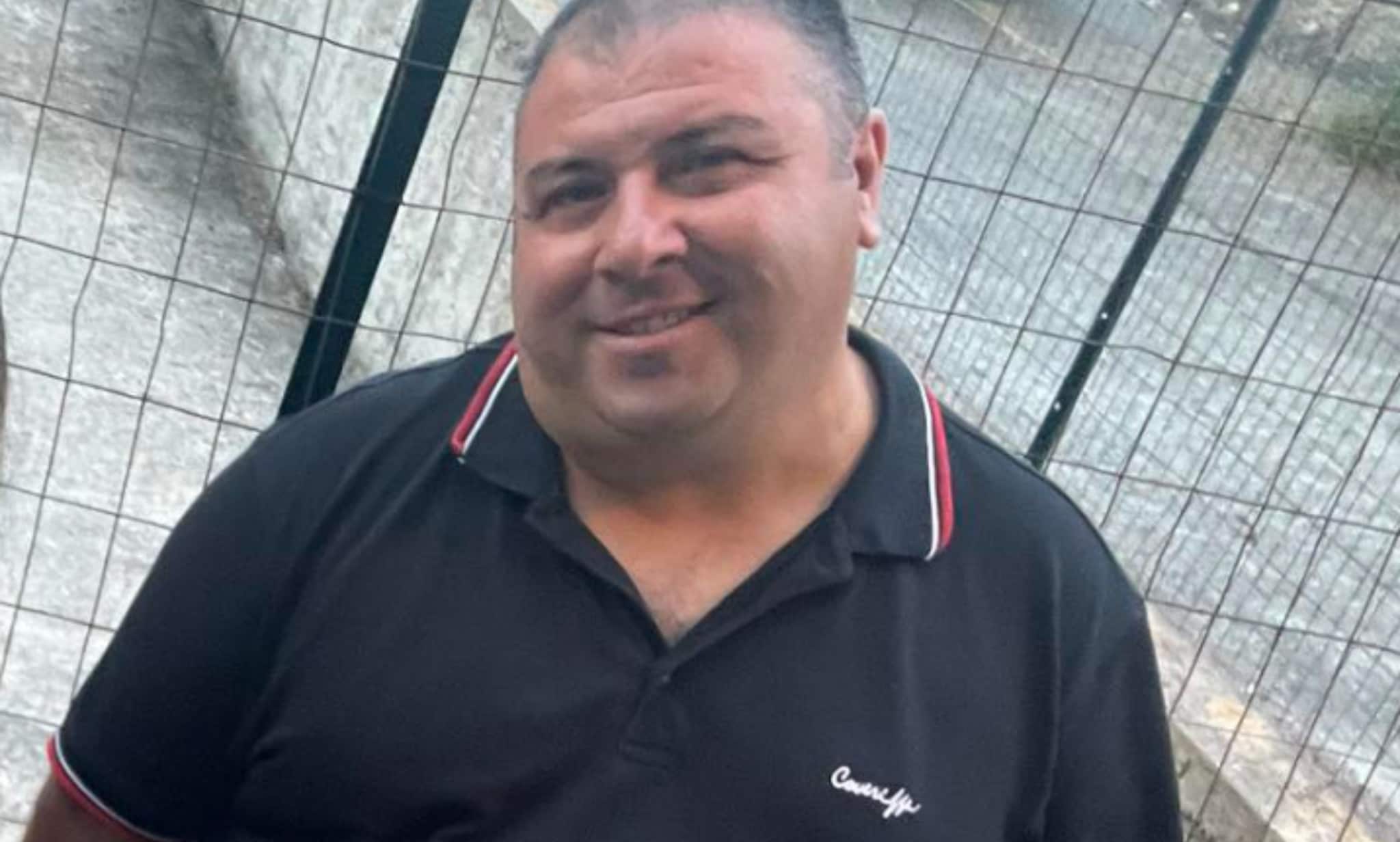 Travolto da un furgone mentre presta soccorso, Salvatore muore a 47 anni: il pirata si costituisce