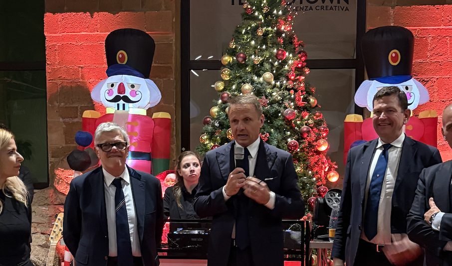 15mila euro per brindare con Lollobrigida: la festa di Natale di Ismea affidata a Italica Solution
