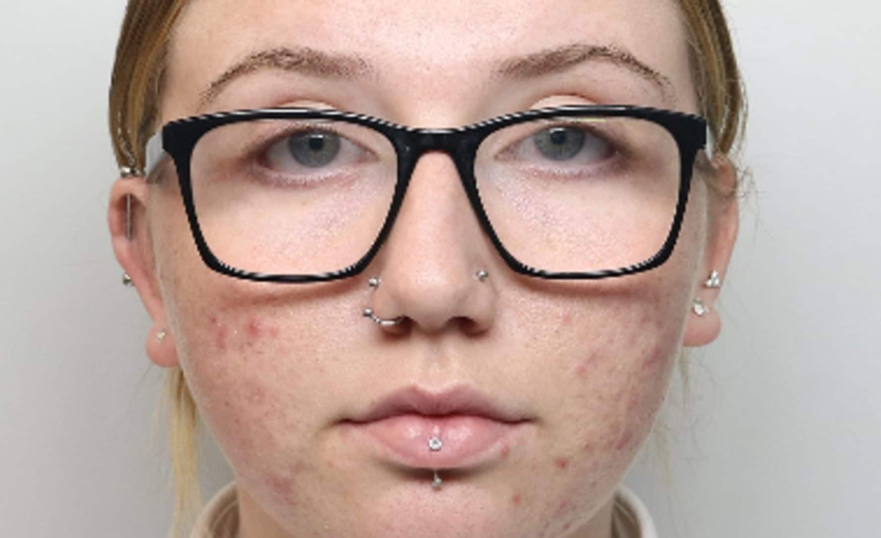 Guardia 18enne fa sesso in carcere con un detenuto e fa entrare droga nella cella: arriva condanna