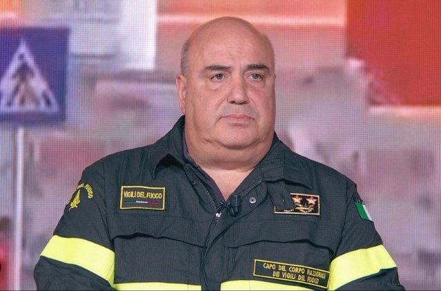 Crans-Montana, i vigili del fuoco sulle regole in Italia: "Non si accendono candele scintillanti in posti chiusi”