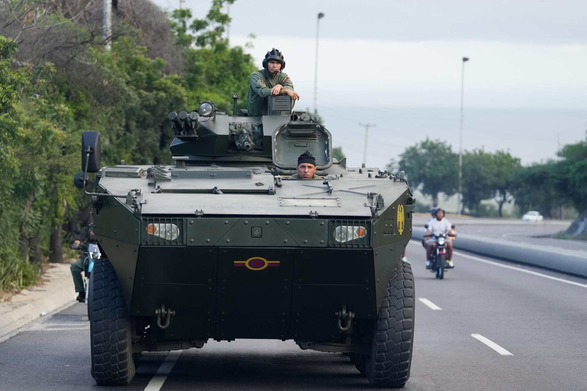 Venezuela, nella notte sparatoria a Caracas vicino al palazzo presidenziale: evacuati edifici governativi