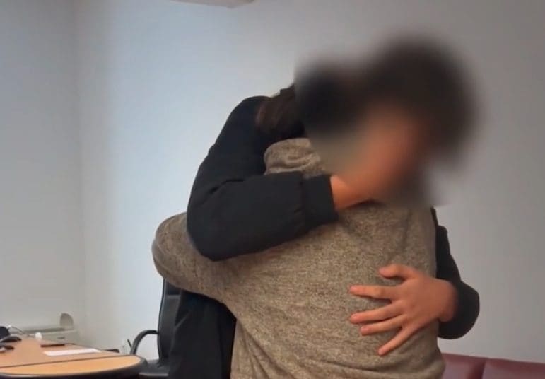 Il 14enne ritrovato a Milano indossava scarpe diverse dal giorno della scomparsa: al vaglio le chat