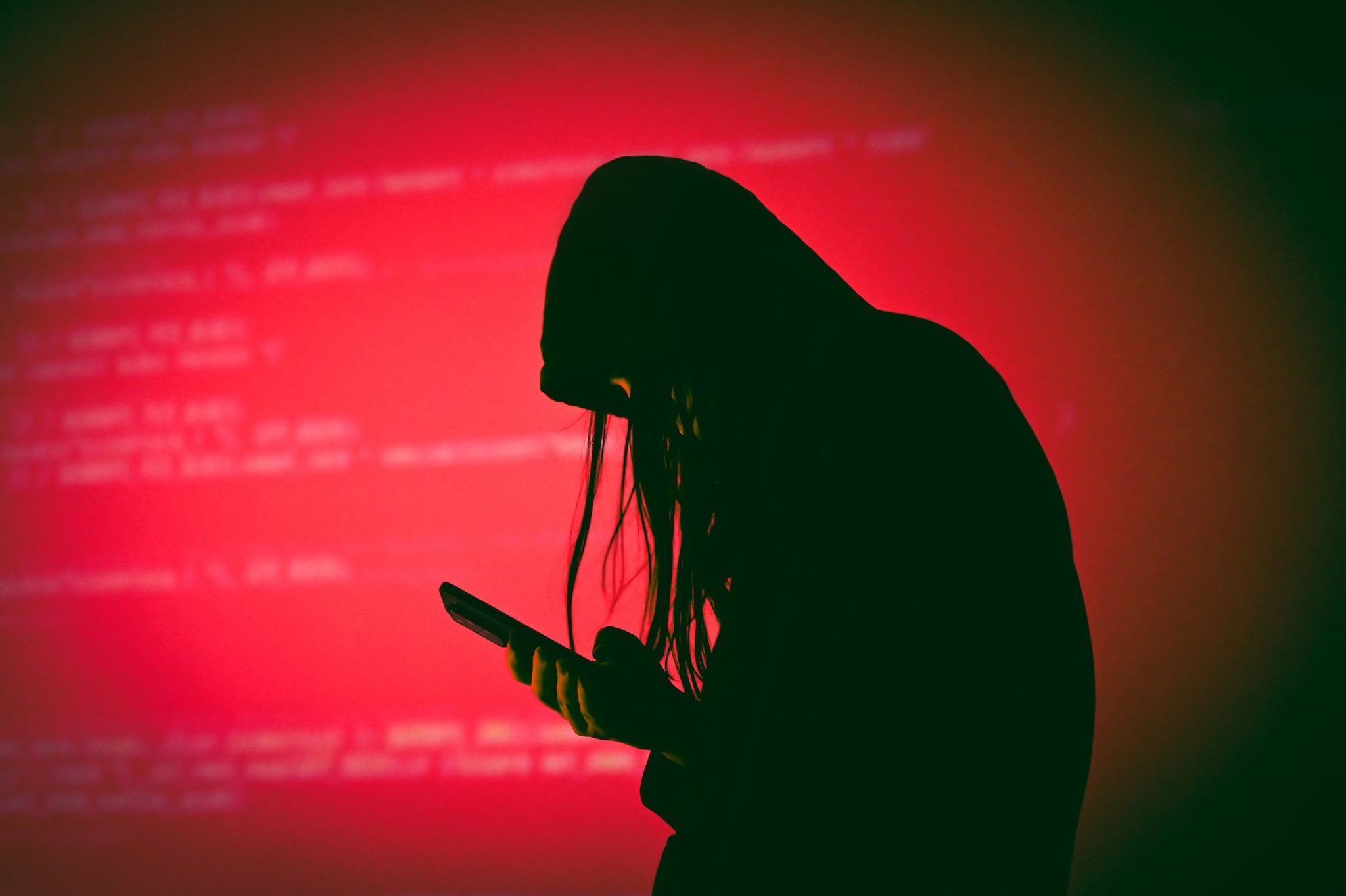 "Ti butto l'acido in faccia": perseguita la ex con minacce e insulti: ora andrà a processo