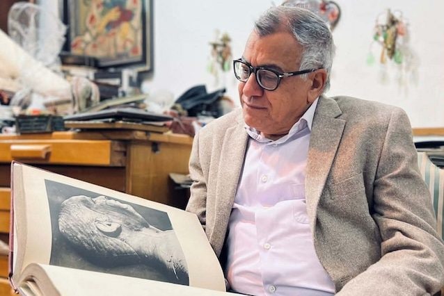 Il professore Francis Amin