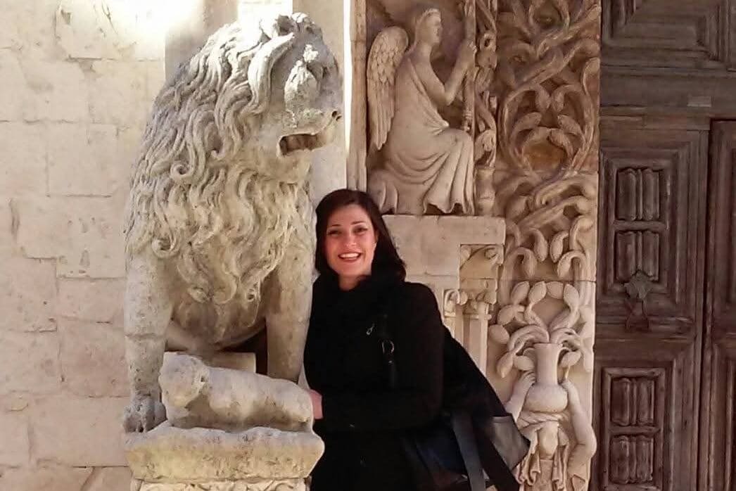 Infortunata in classe ma licenziata: il caso di una maestra di Bari finisce sul tavolo di Valditara