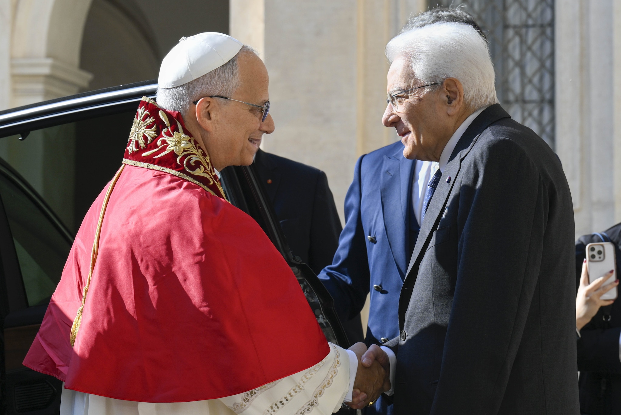 Cosa ha scritto il presidente Mattarella nella lettera a Papa Leone XIV: il messaggio ai governi