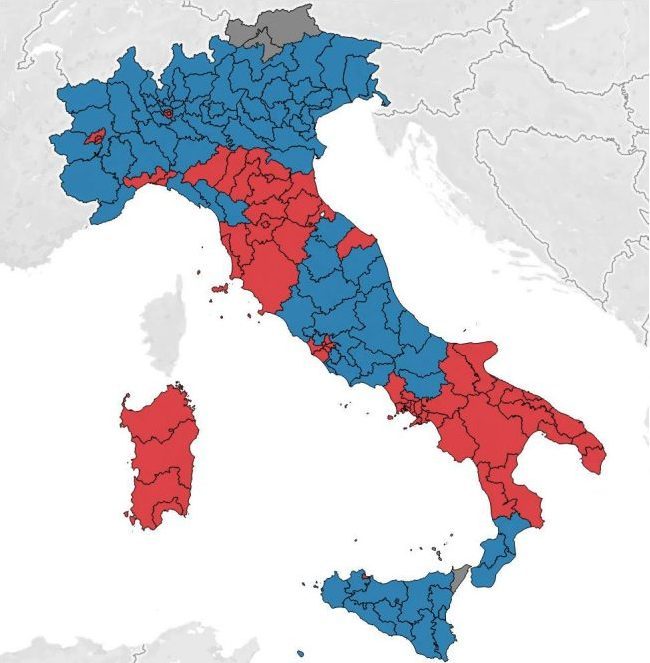 La distribuzione delle circoscrizioni vinte dal centrodestra (blu) e dal centrosinistra (rosso) se si votasse oggi: risultati della Camera
