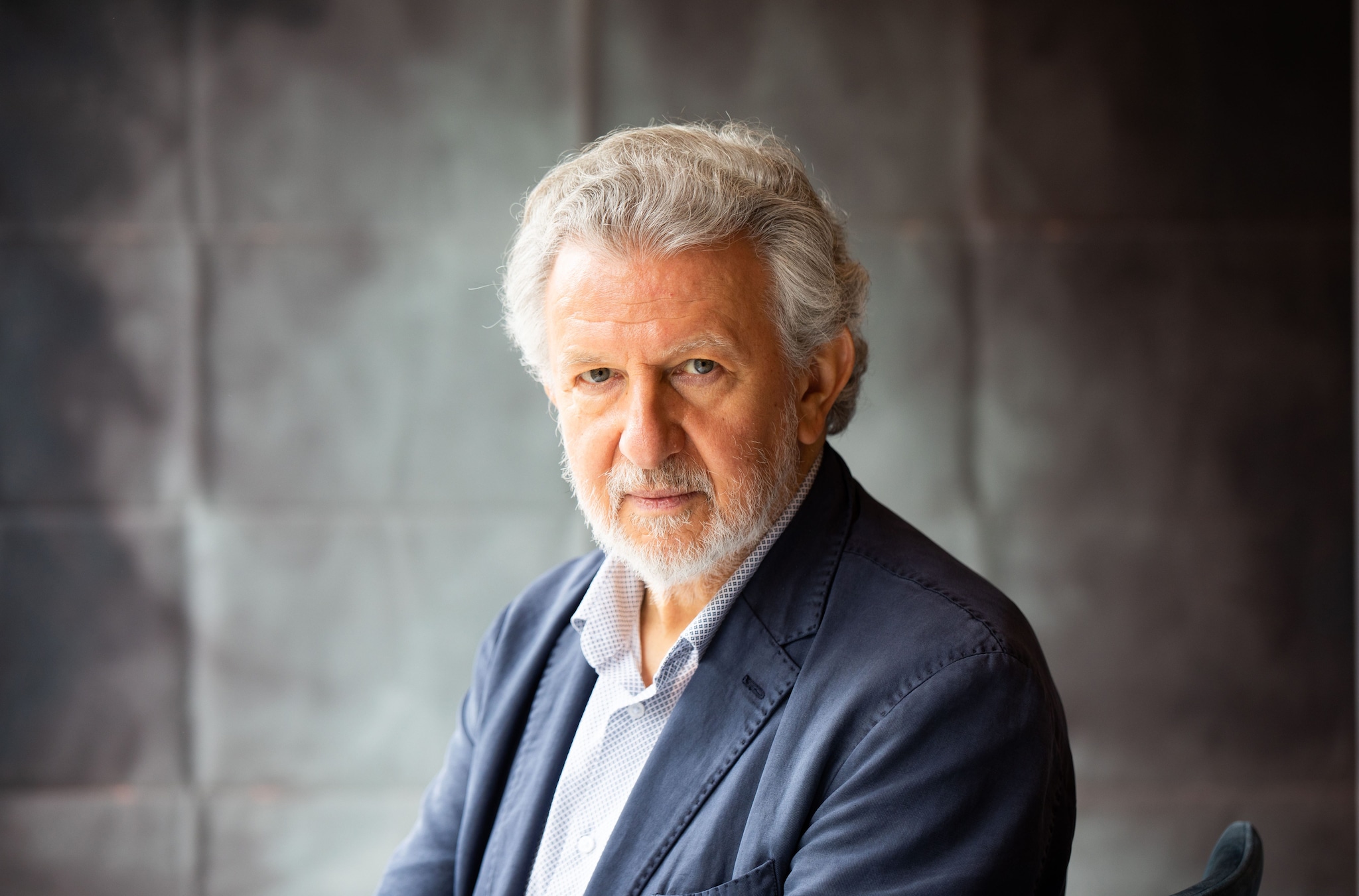 Piergiorgio Odifreddi: "Trump come Hitler, sta instaurando un regime. Meloni è asservita agli USA"