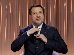 salvini-300x225.jpg