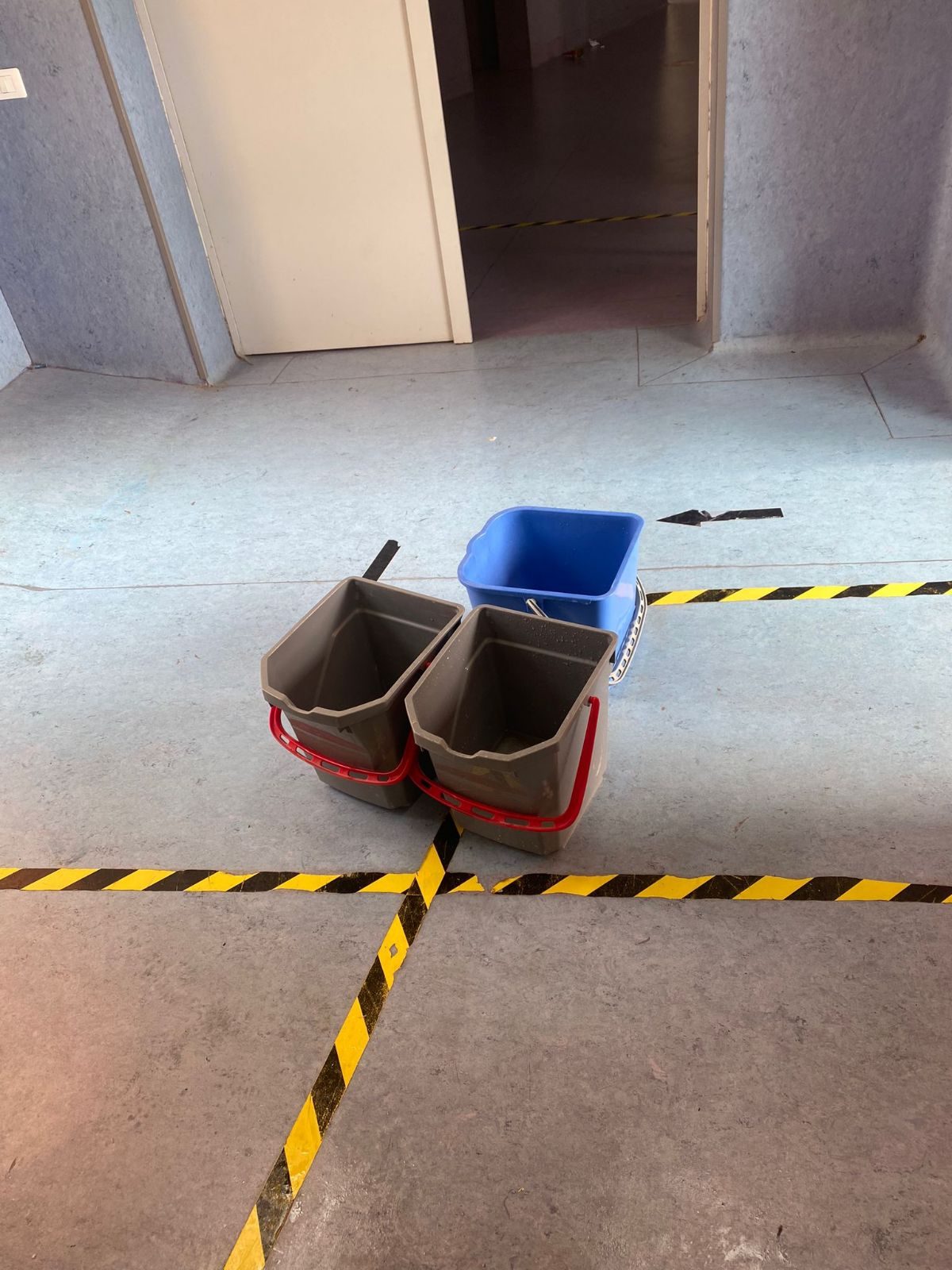 Secchi per raccogliere l’acqua delle piogge al liceo Pirandello di Bivona