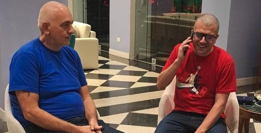 Venezuela, liberati Alberto Trentini e Mario Burlò, le prime parole: "Non ci hanno torturato"