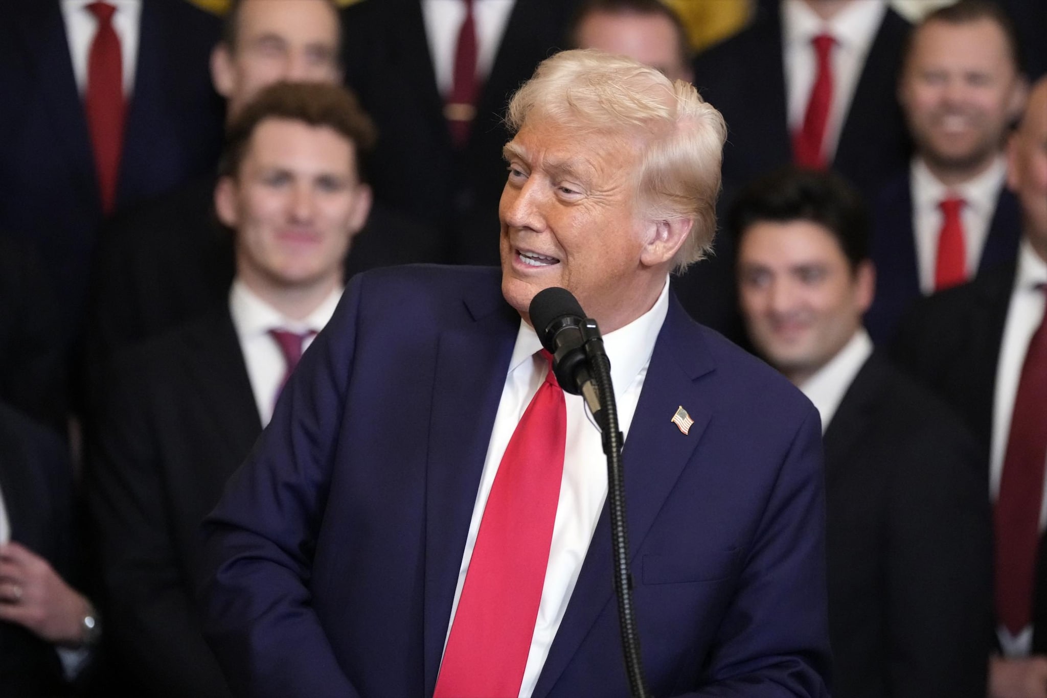 Trump rialza la posta sulla Groenlandia, l'esperto: "Gli USA vogliono violare il diritto internazionale"