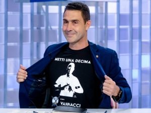 vannacci-decima-maglia-300x225.jpg