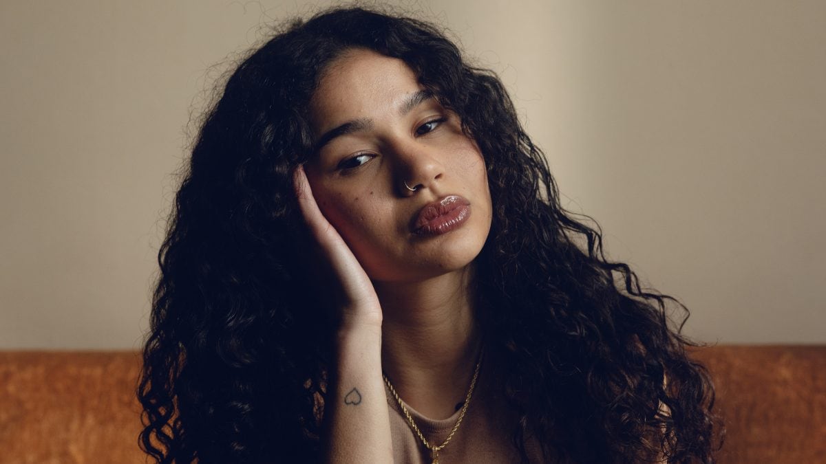 Lorenzza: "Le critiche? Ha dato fastidio vedere una rapper passare da niente a tutto in un attimo"