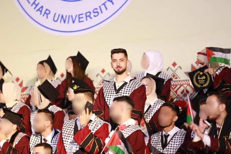 "Abbiamo la borsa di studio per lasciare Gaza ma l'ambasciata italiana non risponde": l'appello di 38 studenti