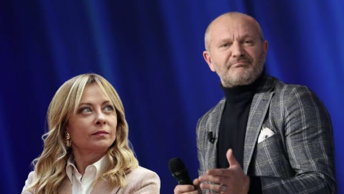 "Sinistra spaventosa e illiberale": la lagna vittimista di Giorgia Meloni non risparmia nemmeno il caso Pucci