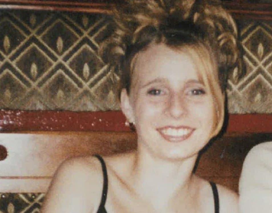 Victoria Hall scomparsa nel 1999, serial killer confessa l'omicidio della 17enne: il caso risolto 26 anni dopo
